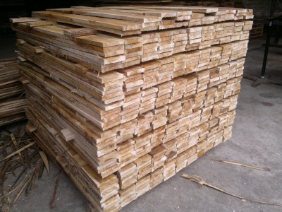 Pallet gỗ - Công Ty TNHH Đầu Tư Thương Mại  Xây Dựng Tiến Phát